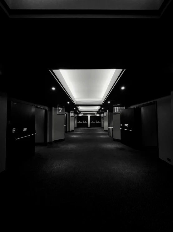 an empty hallway with no one inside it