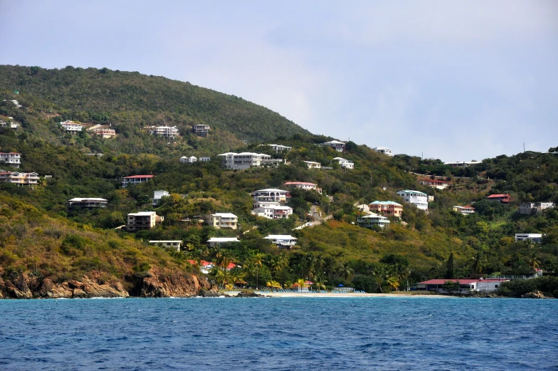 this is a picture of a hill that looks like it's on a tropical island