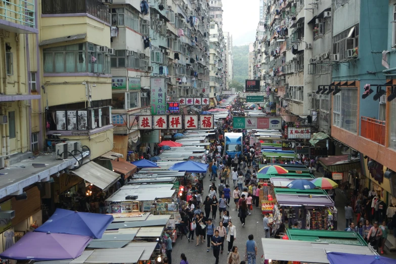 there are a lot of vendors on the street