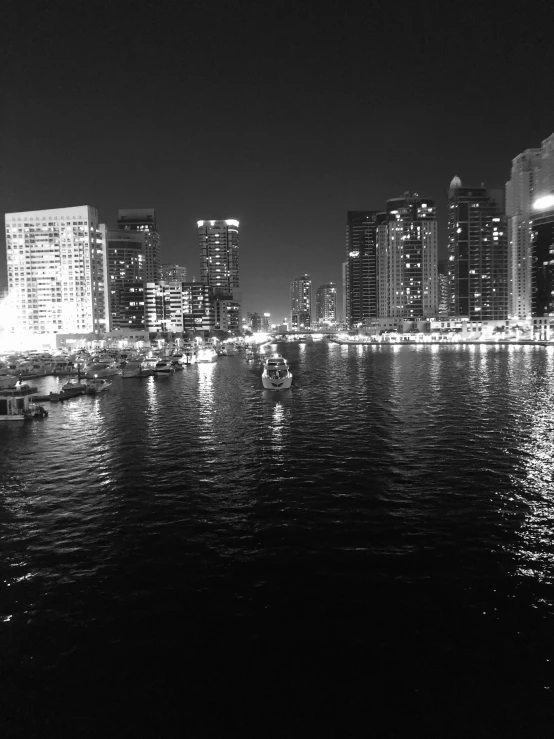 a black and white po of the bay at night