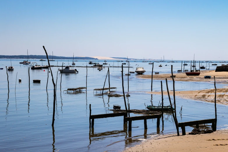 a body of water that has some boats in it