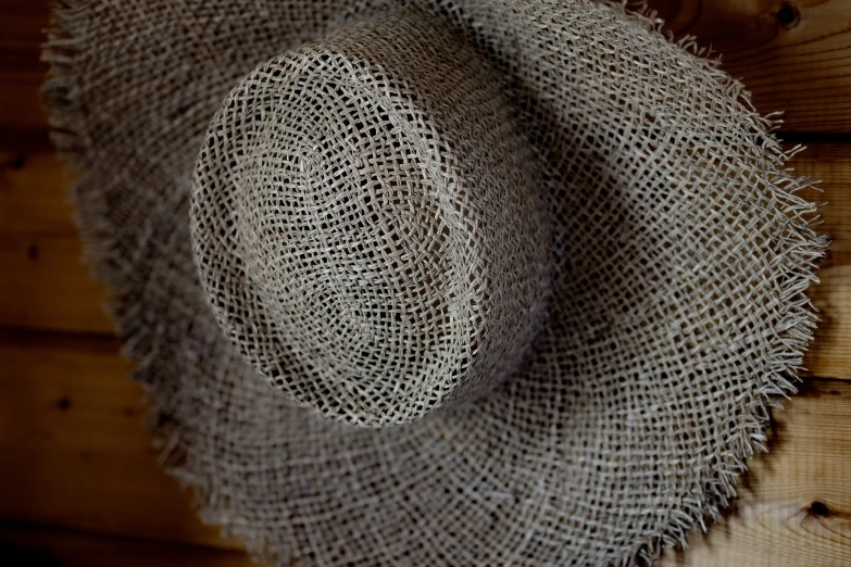 this is an image of a hat made from yarn