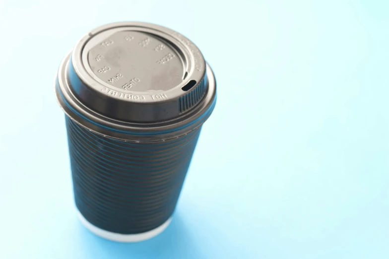 the lid is made out of the same cup as the camera lens