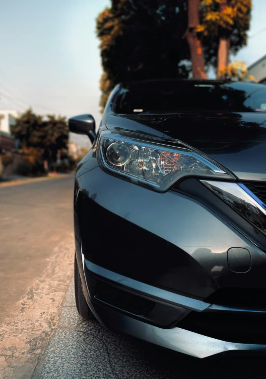 the close up of the headlights of a car