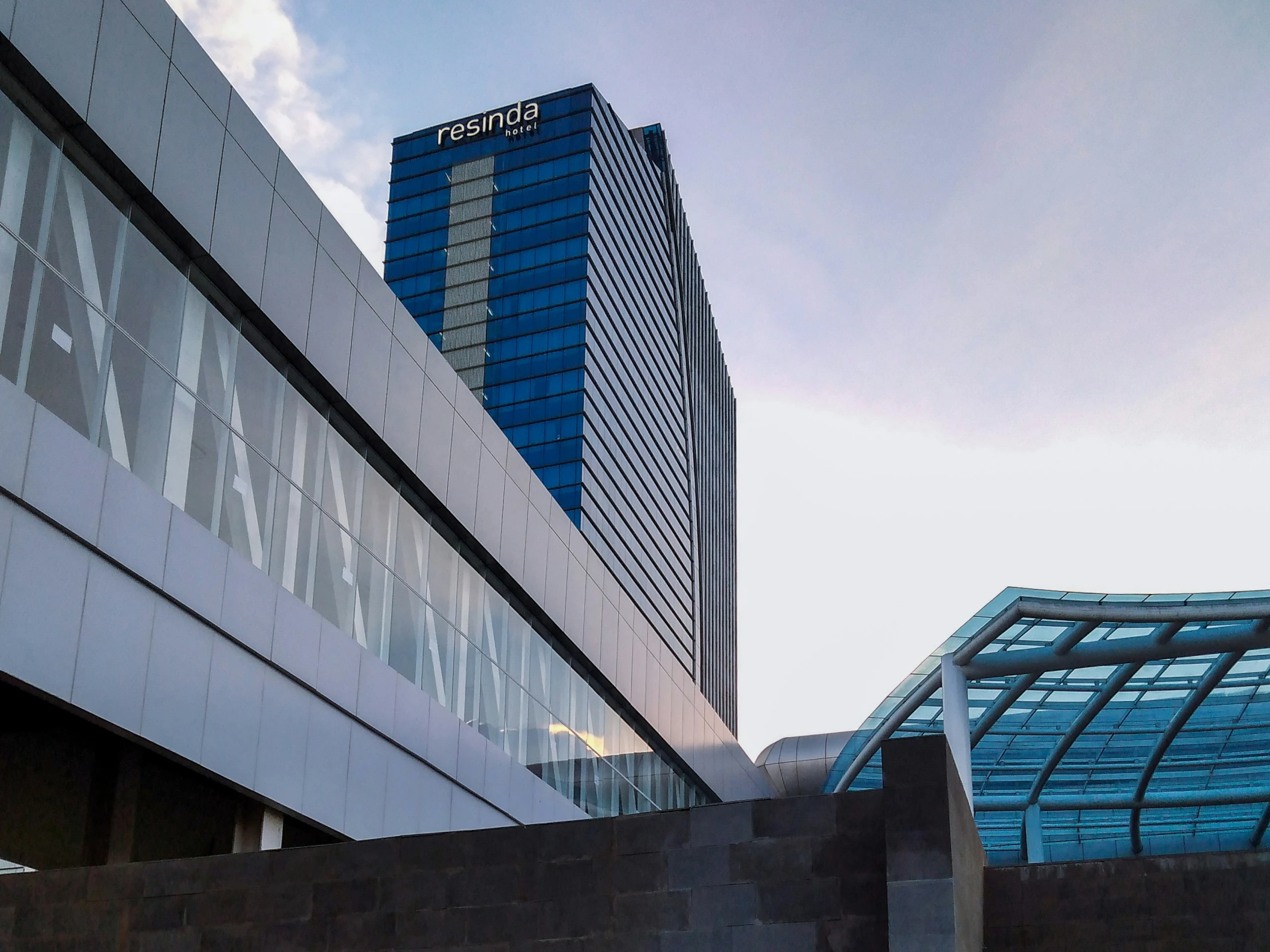 a building and some very tall buildings next to each other