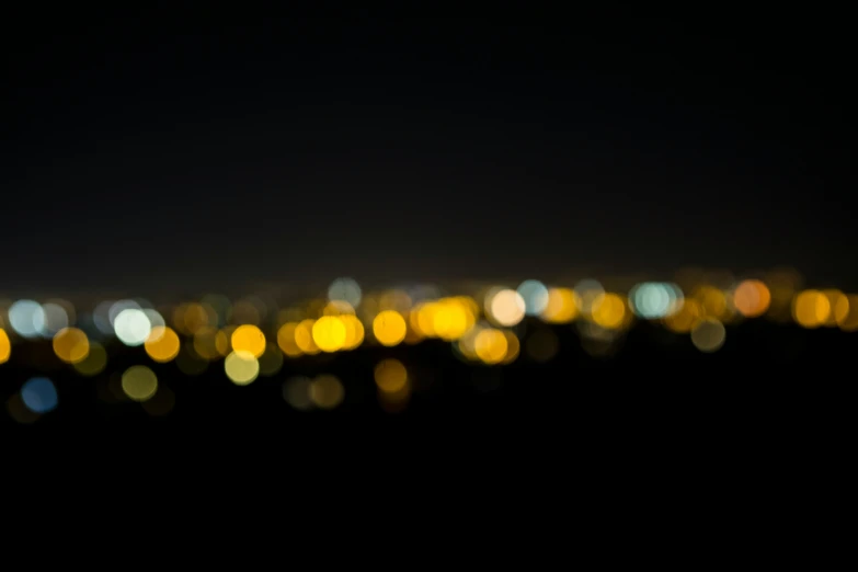 there is a very blurry view of a city