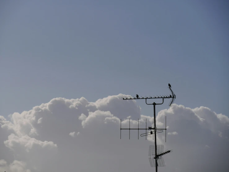 a tower that has many antennas above it