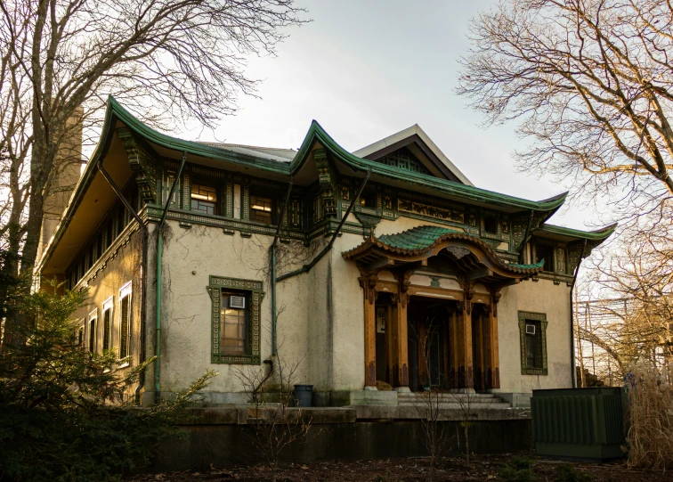 a po of a house in the fall