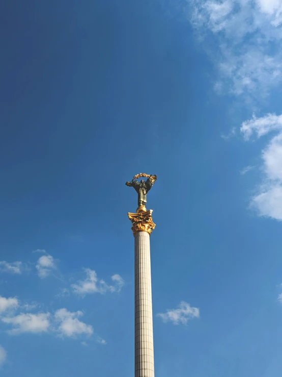 the top of the monument looks quite like a sculpture