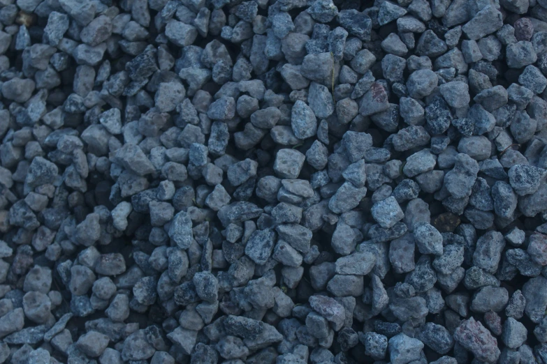 blue rocks are all mixed into a pile