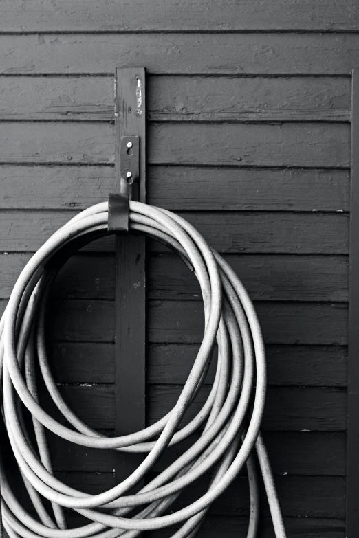 an image of a garden hose on a wall