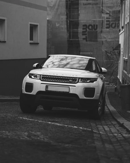 a black and white po of a range rover