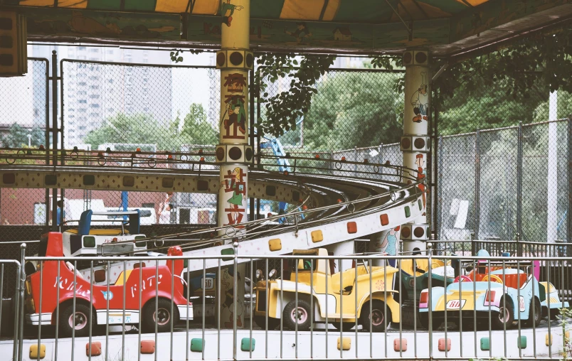 there are a lot of children's toys on this carousel