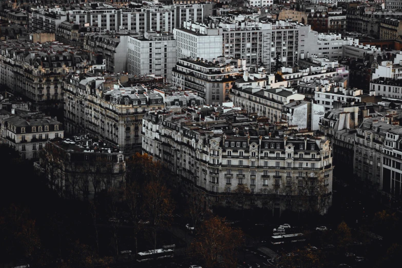 an image of a city from above that is a blurry po