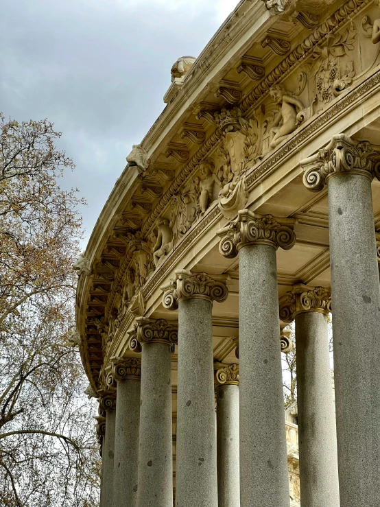 the structure of a building with three columns