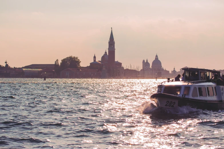 a boat that is going across a large body of water