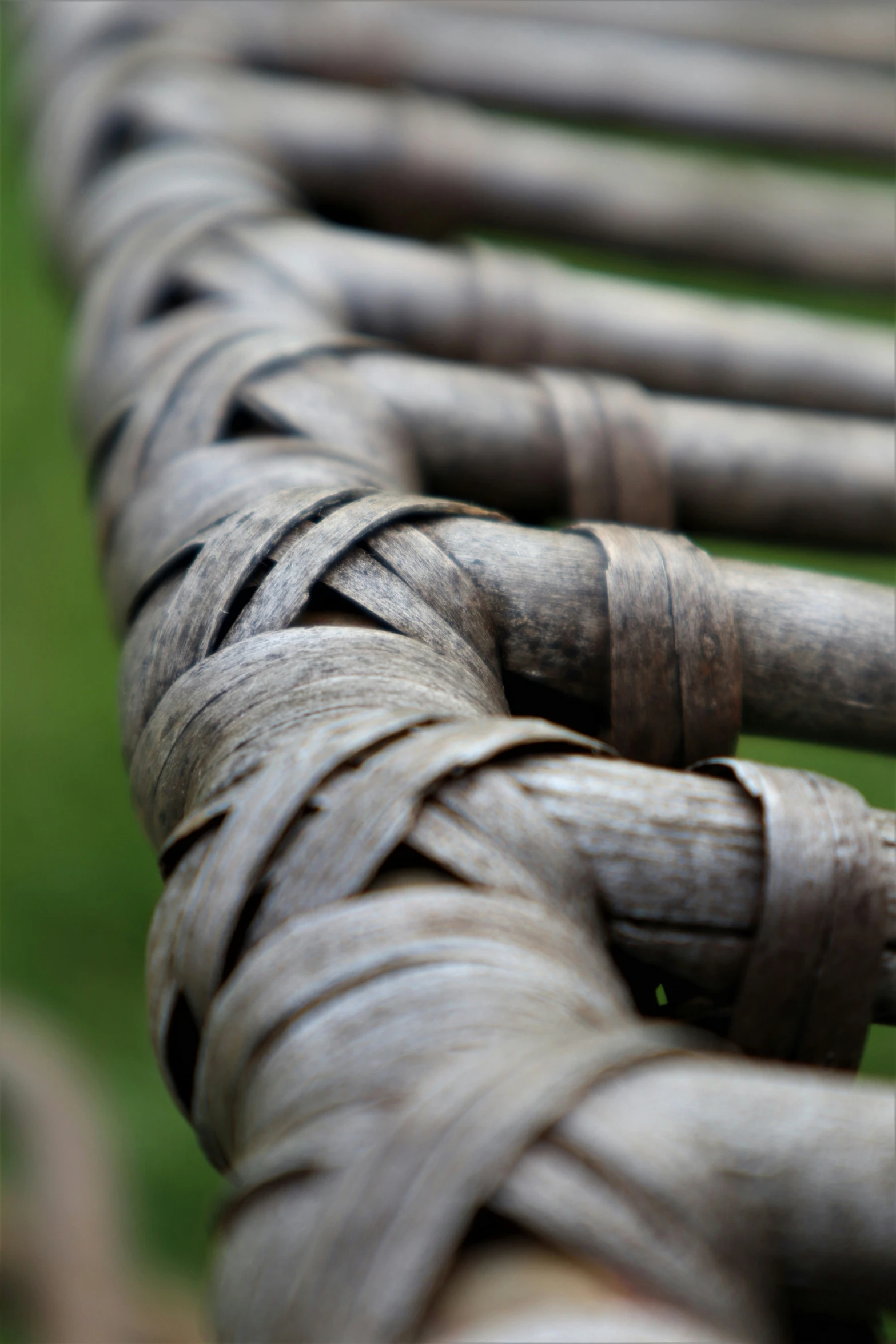 the rope on the fence has lines on it