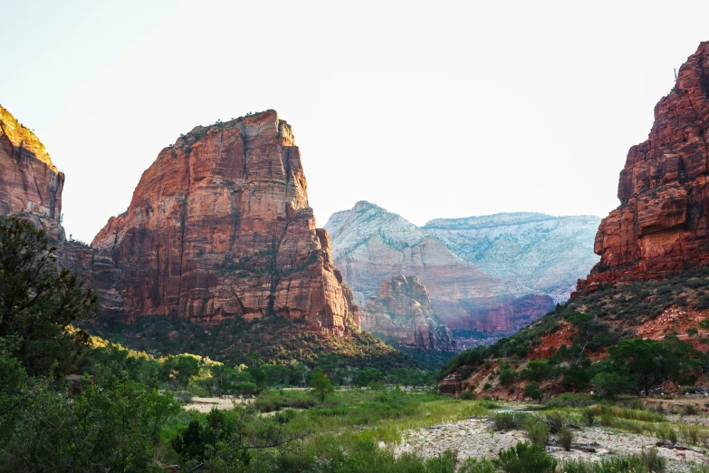 there are mountains that can be seen in the background