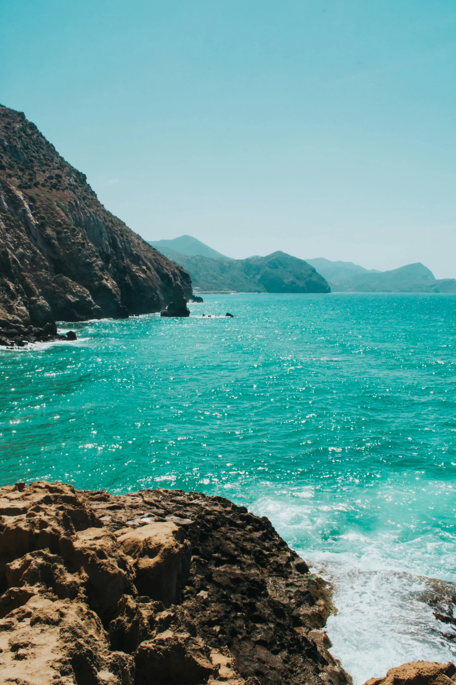 this is a scenic pograph of a rocky beach