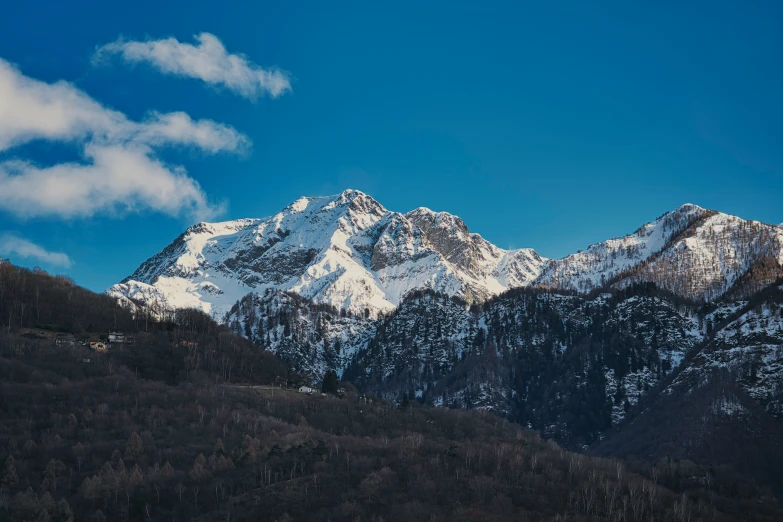 a snowy mountain covered in lots of snow