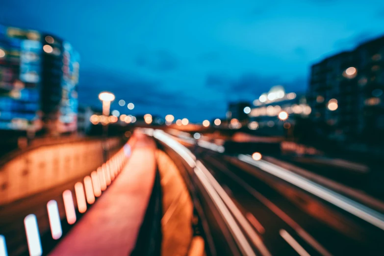 a blurry po of a city at night