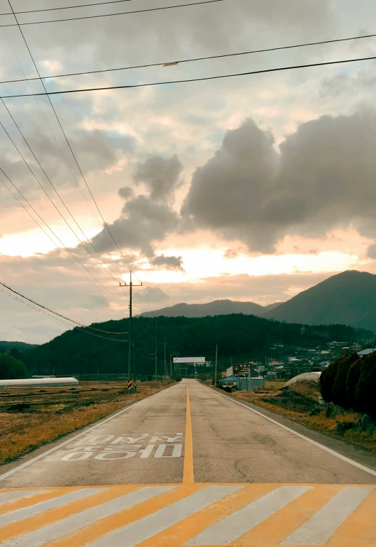 the road goes through the mountain range