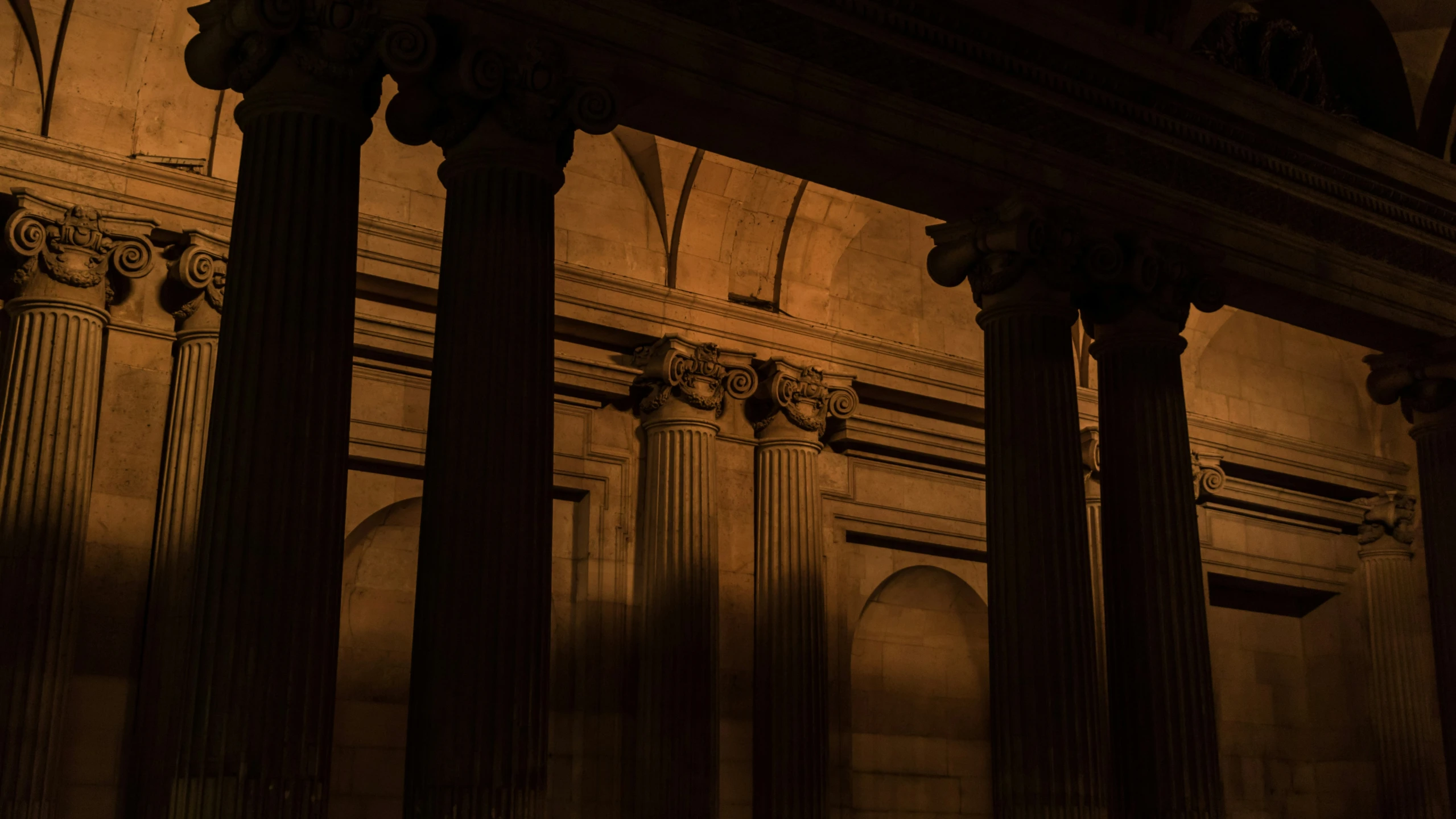 light reflecting off the roof of an ornate building