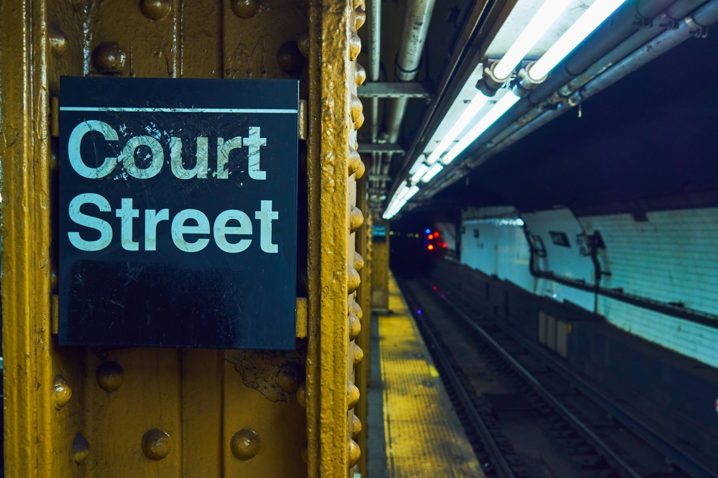 an image of a sign that reads court street