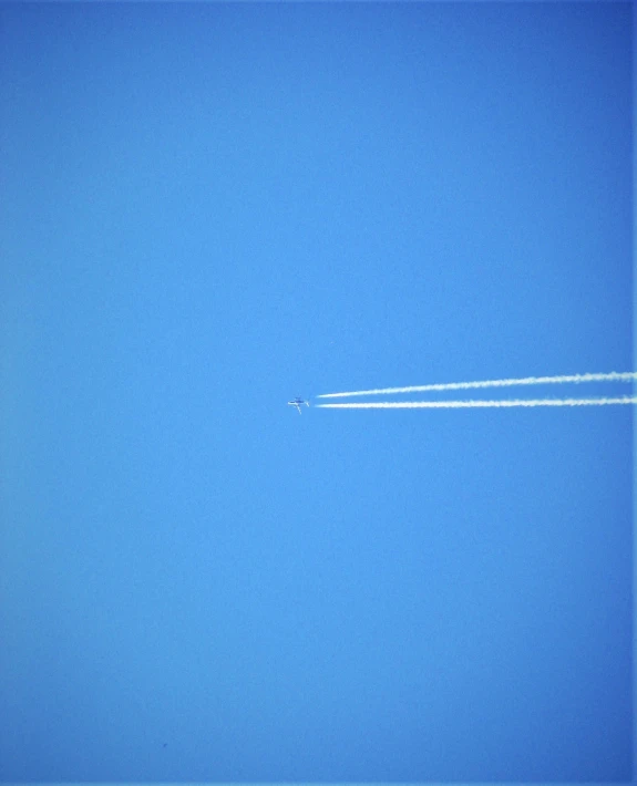 a airplane that is flying in the sky