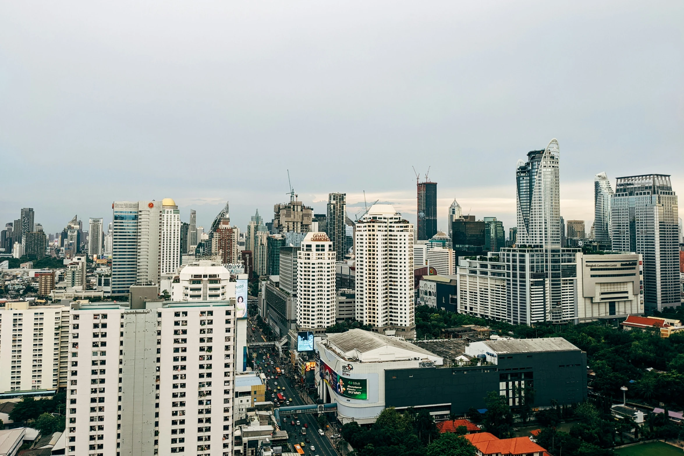 the city skyline from above shows skyscrs