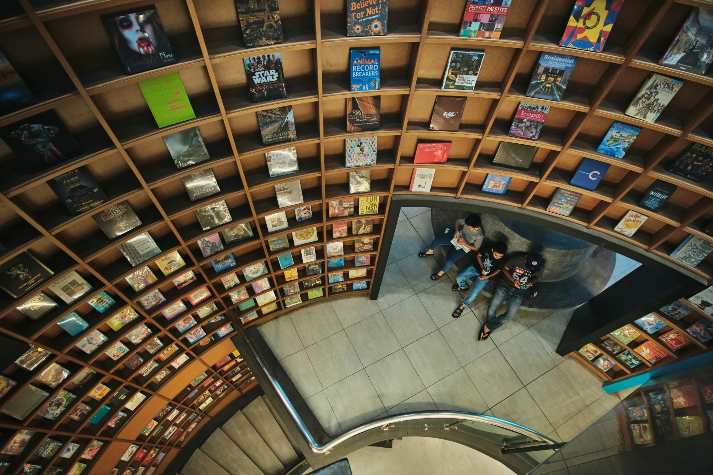 a very large room that has some kind of books