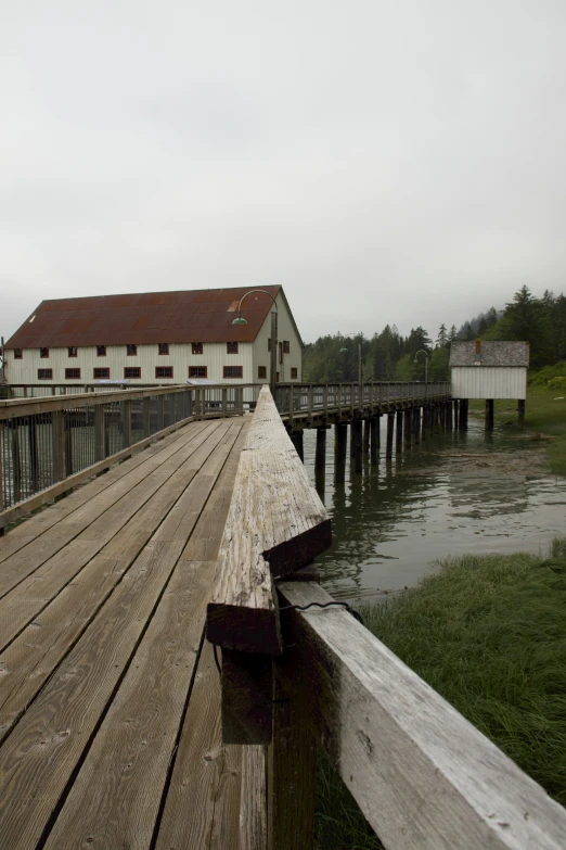 there is a boat dock and some buildings