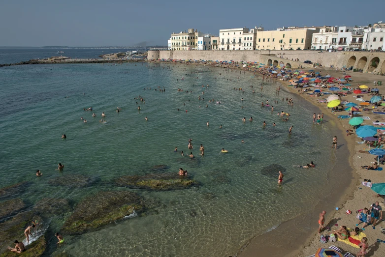 there are many people that are having fun in the water