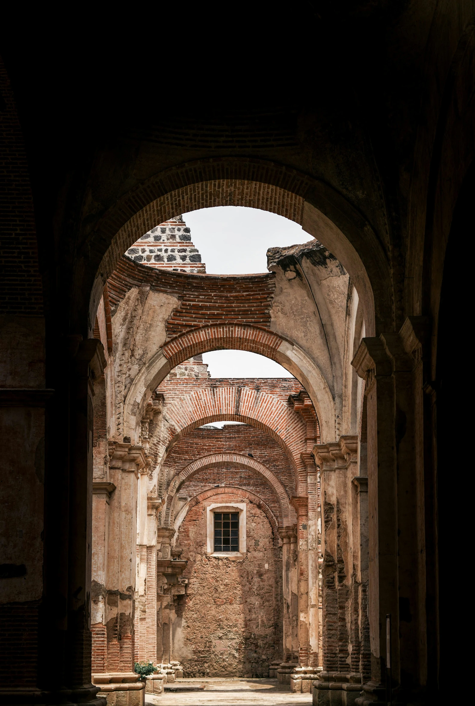 the arch is open and it is not very crowded