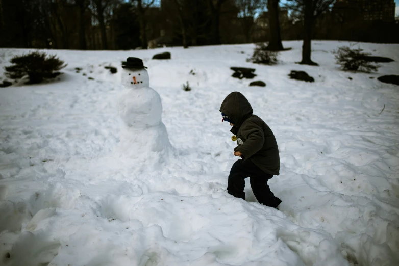 a snow man that is made of snow