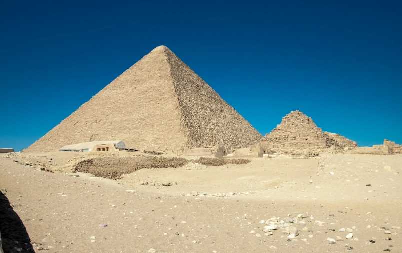 the great pyramids are built very quickly