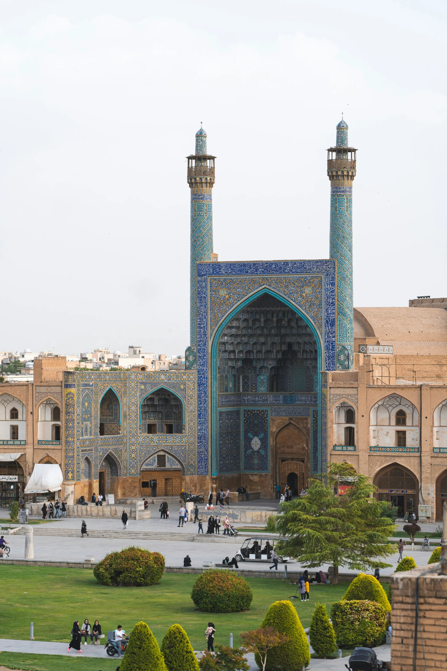 the courtyard of an ancient city with an elaborate architecture