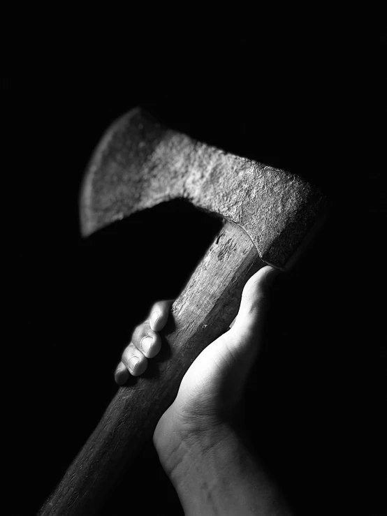 a hammer that has been made with wood