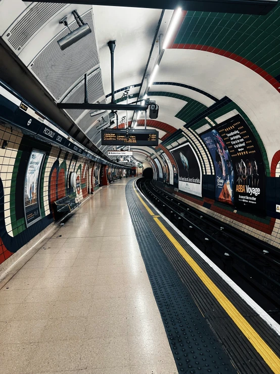 subway platform at the end of the line with people waiting