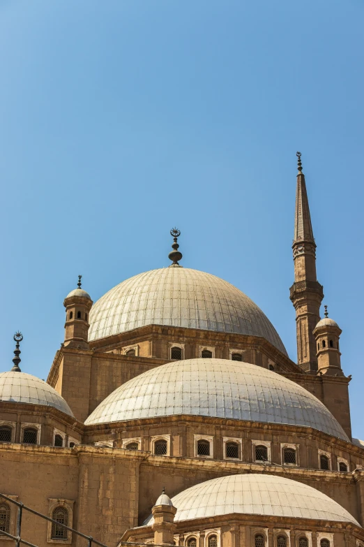 there are many domes on the building