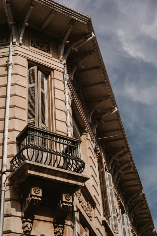 an image of an old building with balconyes and balconies