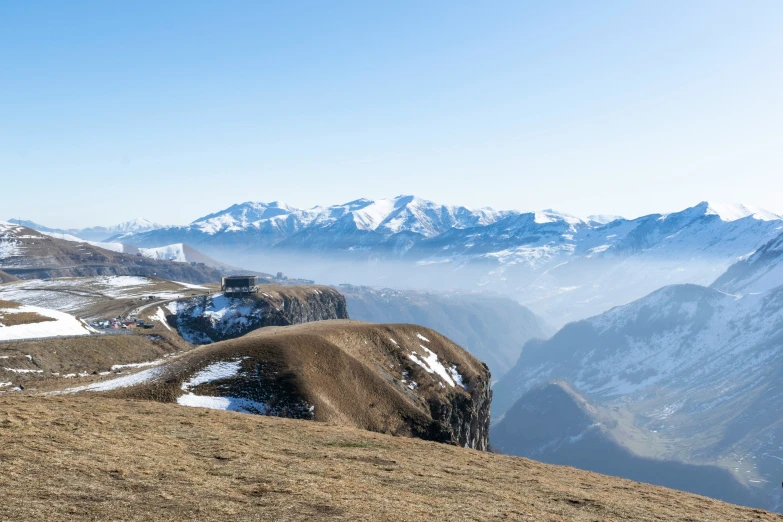 a scenic view of some very pretty mountains