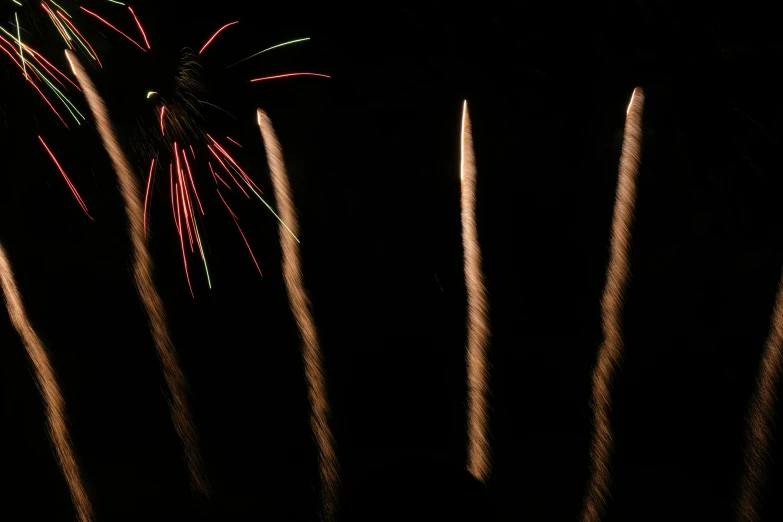 there are many fireworks in the sky with a long exposure