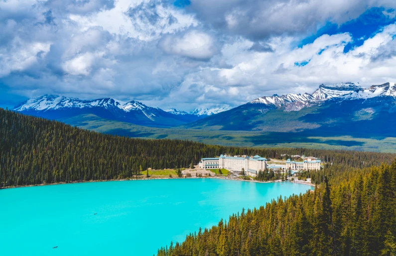 a beautiful lake surrounded by a mountain range