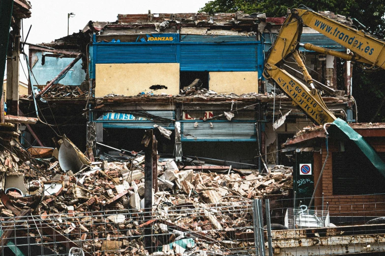 the pile of rubble is piled up by construction equipment