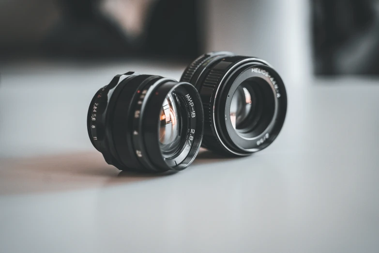 two lens side by side with the lens's top out