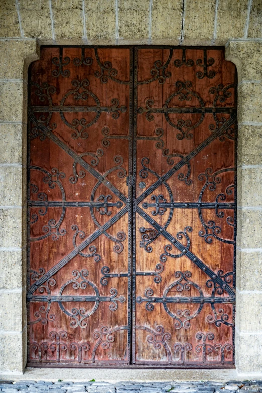 a door with the letters and numbers o on it