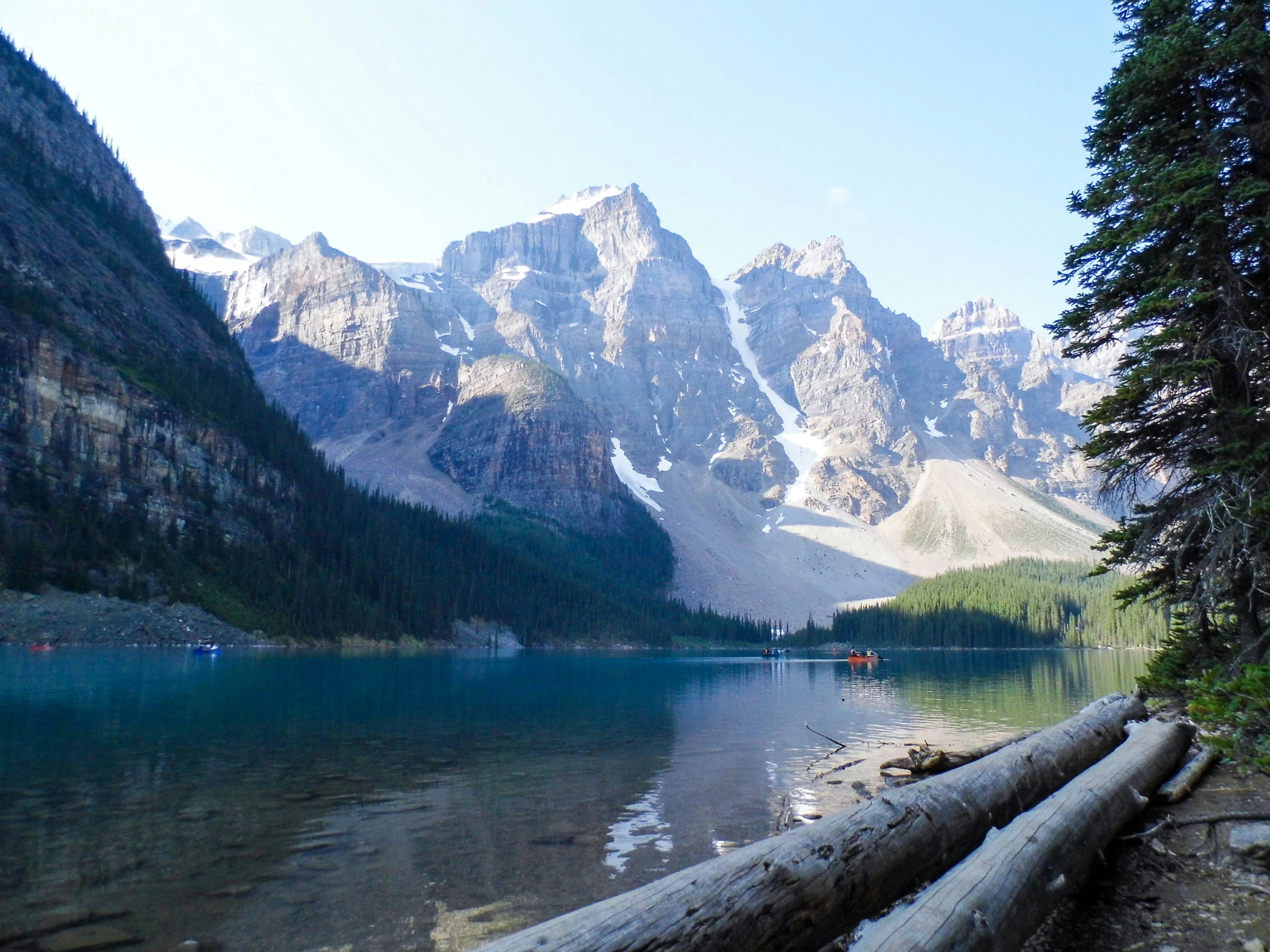 a very nice looking mountain range with some water