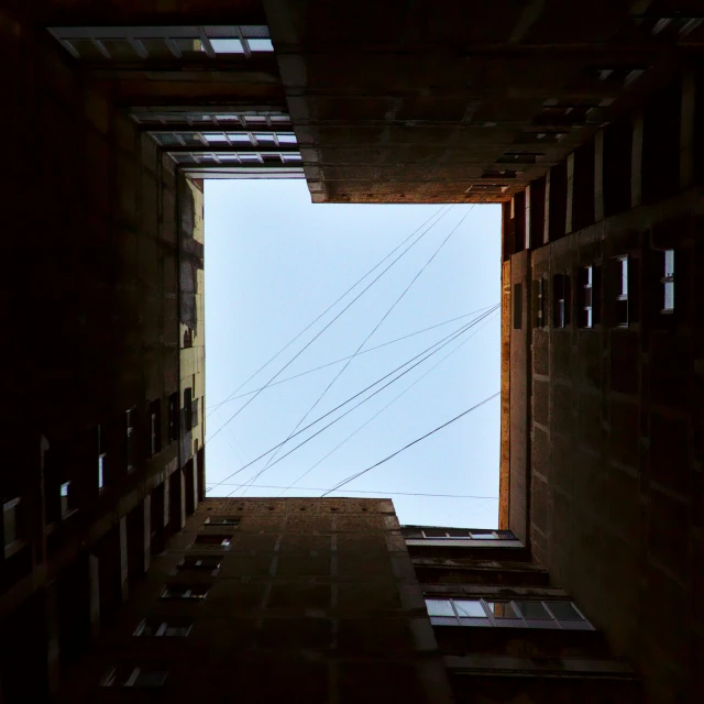 this is an image of an indoor structure looking up at the sky