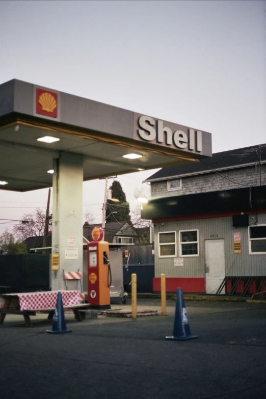 a shell gas station in the evening with no people at all